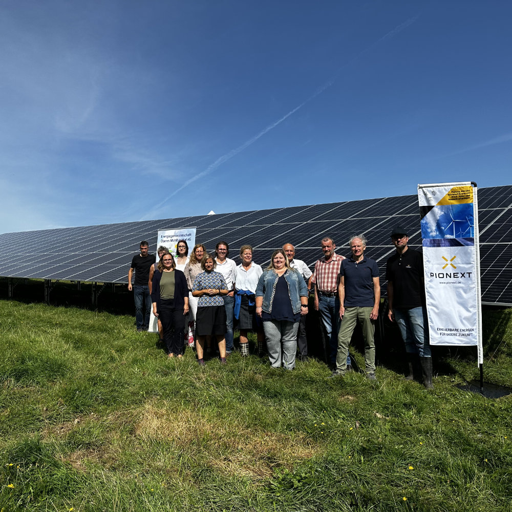 Klimaschutzministerin Katrin Eder besucht Solarpark in Lipporn